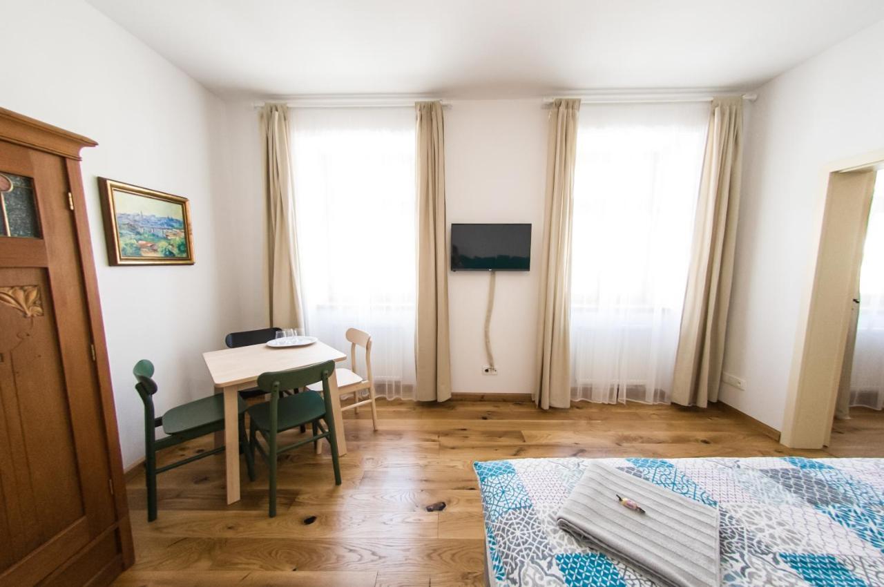 Penzion Stastny Medved Znojmo Exterior foto